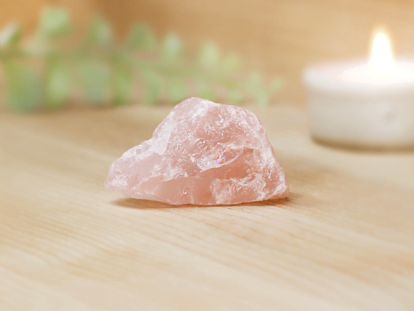 rose quartz valentines day crystal