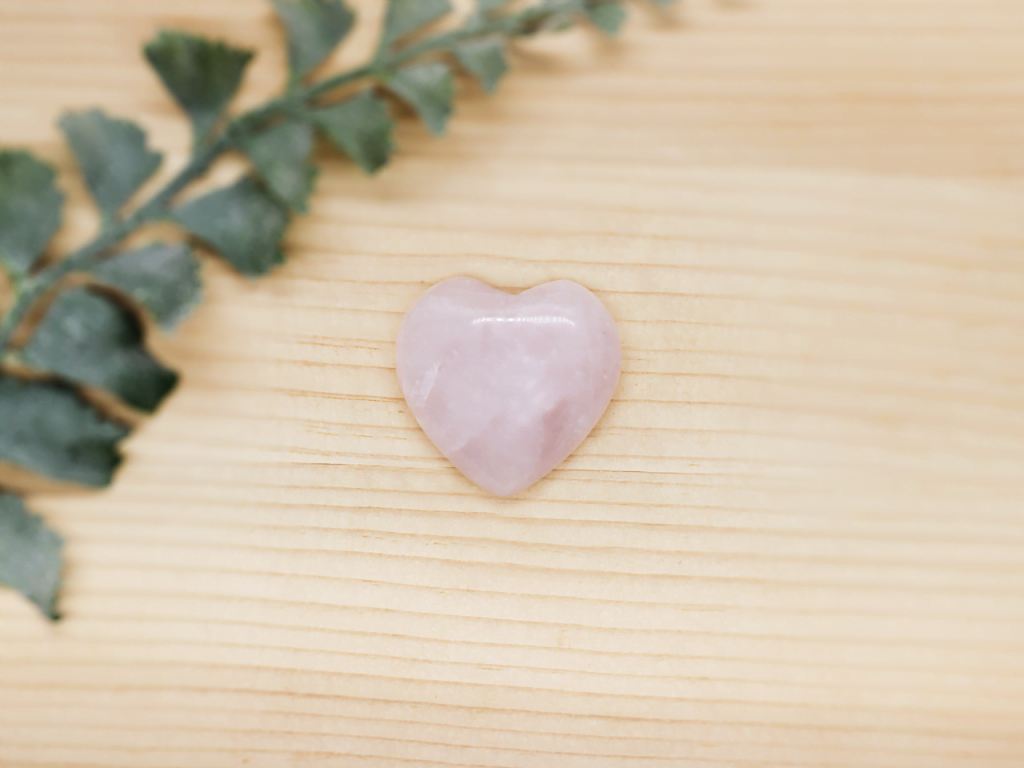 rose quartz heart a special valentines day gift
