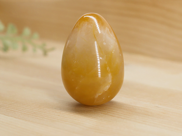 golden healer quartz egg